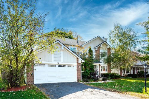 78 Magnolia Dr, Streamwood, IL 60107-3306
