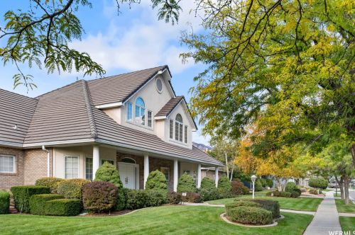 2515 Willow Hl Dr, Sandy UT 84093-1894 exterior