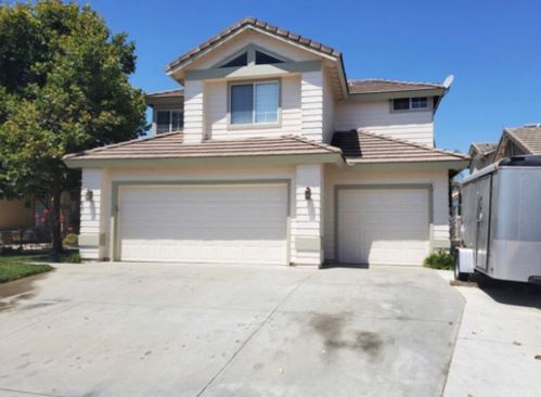 8771 Barton St, Riverside, CA 92508-3225