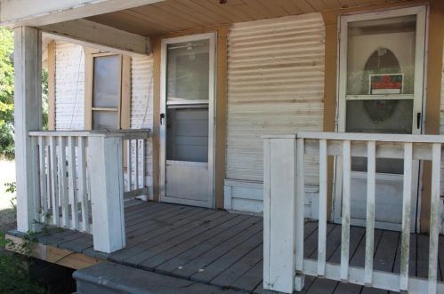 1000 Jefferson St, Clay Hill, TX 75860-1554