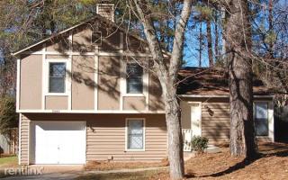 5465 Farmview Close, Stone Mountain, GA 30088-2607