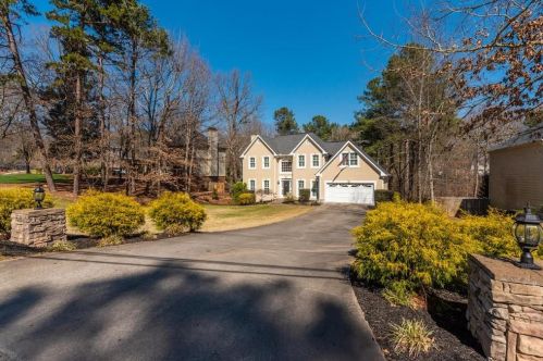 4465 Settles Bridge Rd, Suwanee, GA 30024-1981