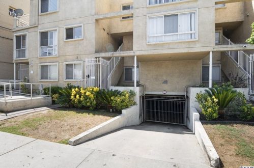 108 Maple St, Glendale, CA 91205-0021