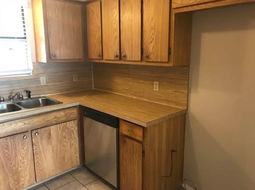 1131 Suburban St, Cedar Hill TX  75104-3256 exterior