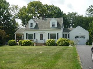 2223 Center St, Bethlehem, PA 18017-3703