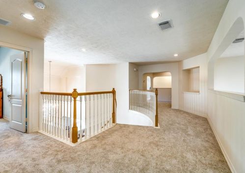 8981 Willow Spg Ln, Conroe TX  77302-3453 exterior