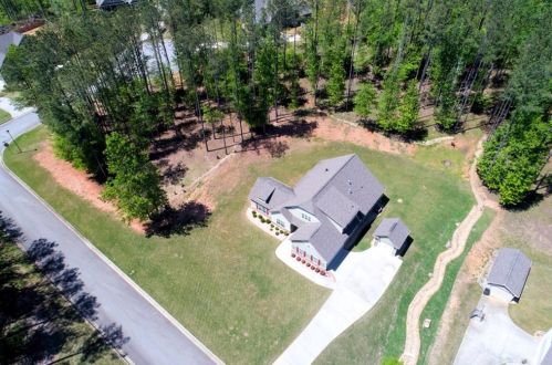 153 Carlow Ct, Newnan, GA 30263-5784