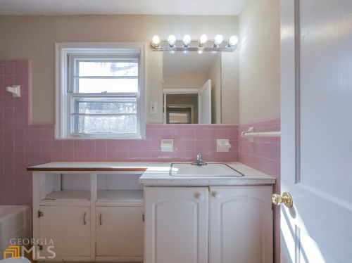 6602 Fielder Rd, Rex GA 30273-2021 exterior