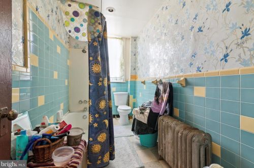 2119 Chelten Ave, Philadelphia PA 19138-2519 exterior