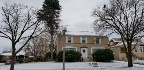 6840 Riverside Dr, Forest View, IL 60402-2230
