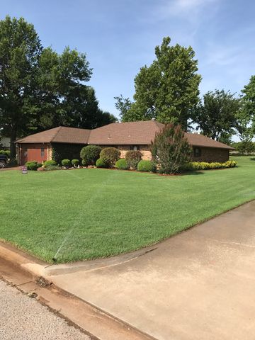 3010 Shady Lane Dr, Anadarko, OK 73005-7517