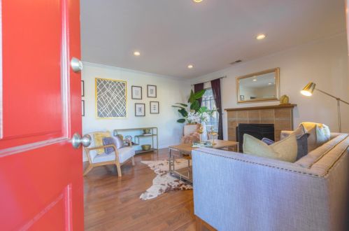1031 Springfield Dr, San Carlos, CA 94070-2533