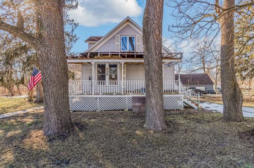 336 Hobart Rd, Hobart, IN 46342-3340