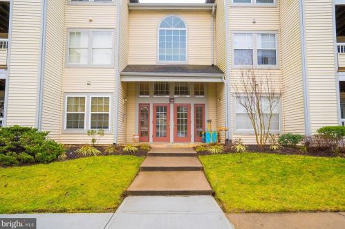 115 Cascade Ct, Princeton, NJ 08540-7081