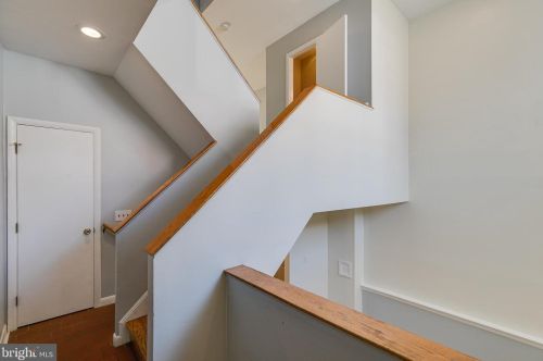 507 5th St, Philadelphia PA  19123-4023 exterior