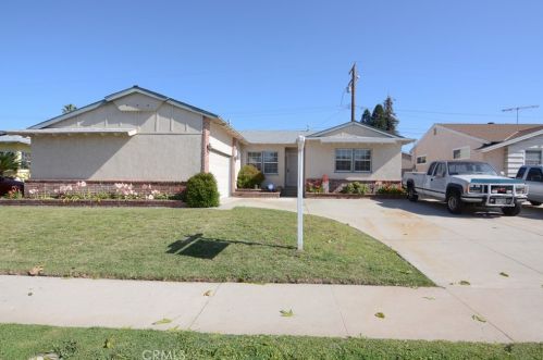 1143 Edna Pl, Covina, CA 91722-3105