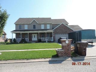 825 Merganser Ln, Peotone, IL 60468-8959