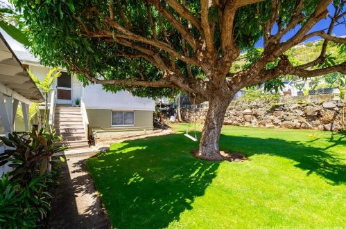 3514 Pakui St, Honolulu, HI 96816-2822