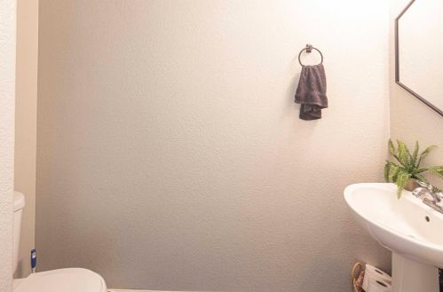 1894 Vintage Cir, Valley Home CA  95361-8678 exterior