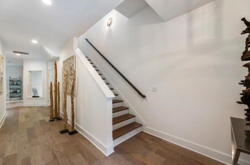 4015 Haverhill Dr, Atlanta GA  30342-3816 exterior