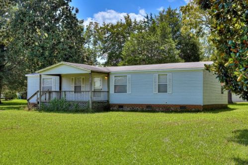 106 Sandy Landing Rd, Plum Branch, SC 29845-3415