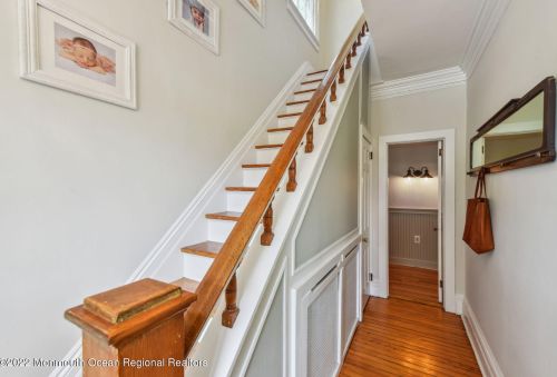 85 Swimming Riv Rd, Tinton Falls NJ 07724-2846 exterior