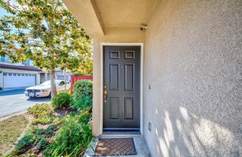 3264 Garden Ln, Hawthorne, CA 90250-0634
