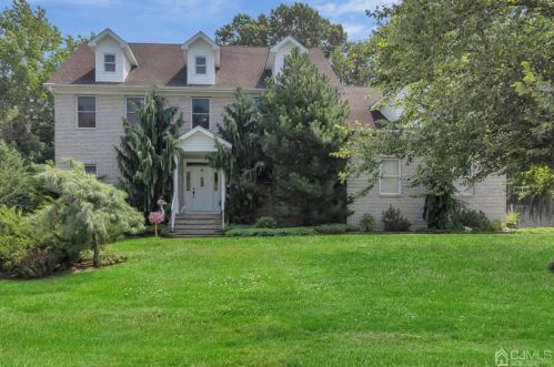 28 Telluride Ave, Old Bridge, NJ 08857-4309