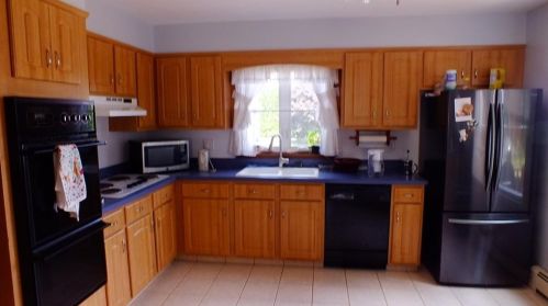 10 Thompson Ave, Westerly RI  02891-2021 exterior