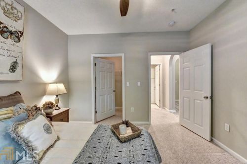 4333 Dunwoody Park, Atlanta GA  30338-5795 exterior