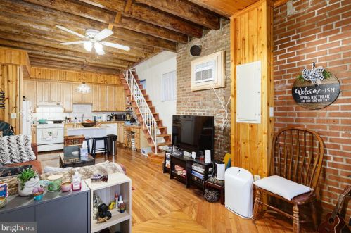 711 24th St, Philadelphia PA  19130-2513 exterior