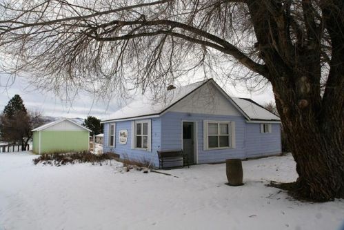 401 10th St, Challis, ID 83226