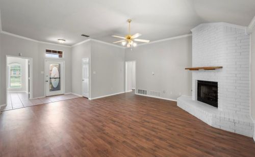 1085 Springwood Dr, Fort Worth TX  76179-3436 exterior