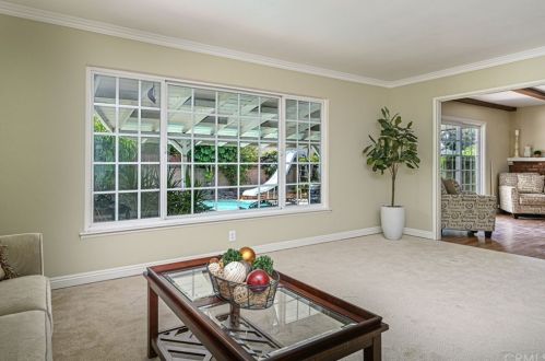 2750 Bridgeport Ave, Anaheim CA  92804-2002 exterior