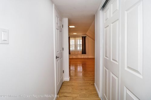 139 Asbury Ave, East Freehold NJ  07728-8186 exterior