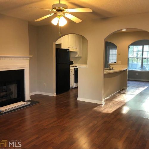 6783 Saganaw Dr, Rex GA  30273-2252 exterior