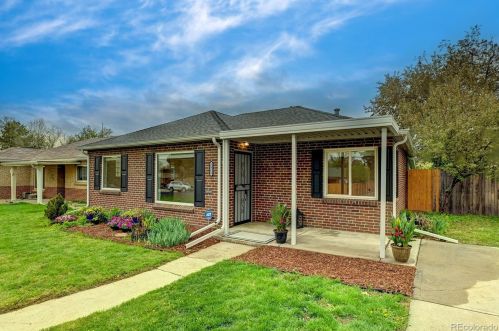 2972 Magnolia St, Denver, CO 80207-2902