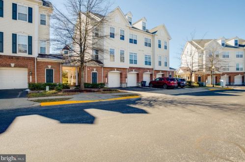 14463 Macon Grove Ln, Gainesville, VA 20155-6224
