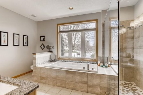 2846 Eagle Valley Dr, Saint Paul MN  55129-4263 exterior