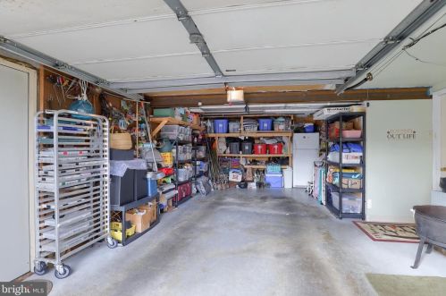 15 Rosewood Dr, Lancaster PA  17603-9329 exterior