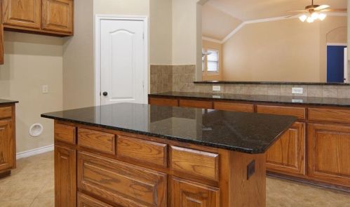 8748 Regal Royale Dr, Fort Worth TX  76108-7947 exterior