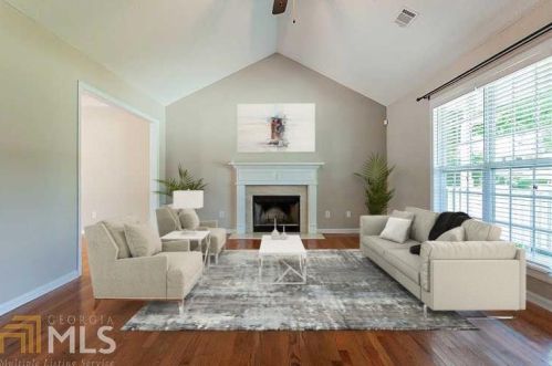 122 Chippewa Run, Auburn, GA 30011-2728