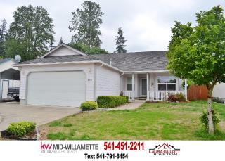 434 Waters Edge Ct, Lebanon, OR 97355-3960