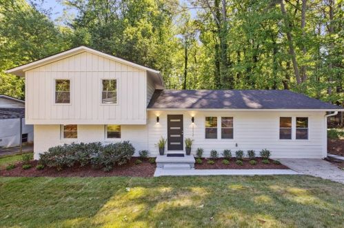 3912 Live Oak Dr, Atlanta GA  30340-2512 exterior