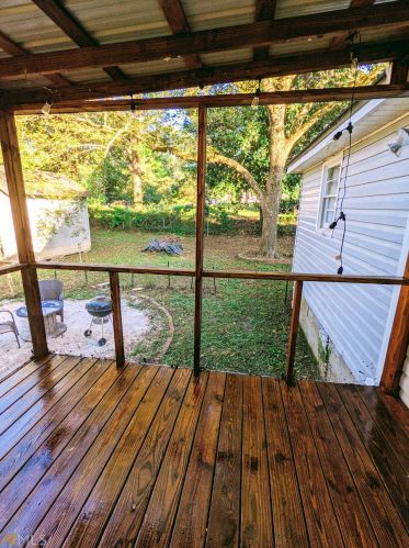 1736 Green St, Conyers GA  30012-3721 exterior