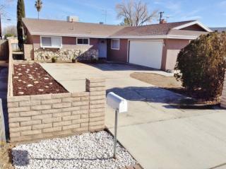 124 Holly Canyon Dr, Ridgecrest, CA 93555-4227