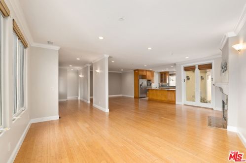 4185 Crisp Canyon Rd, Van Nuys CA  91403-4602 exterior