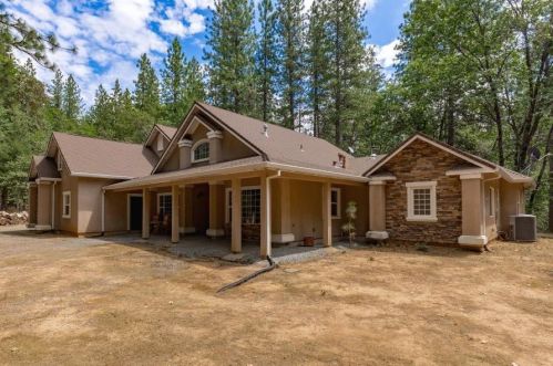 3924 Stope Dr, Swansboro Country, CA 95667-8331