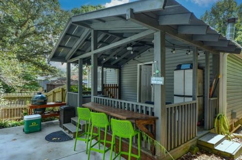 2475 Hazel Dr, Atlanta GA  30316-3405 exterior