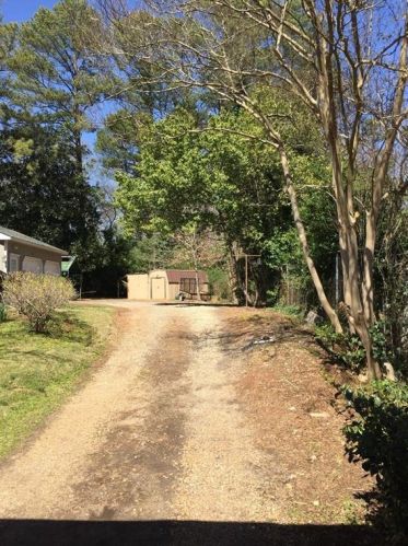 1672 Dresden Dr, Atlanta, GA 30319-3669